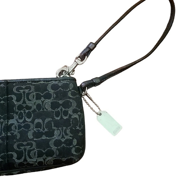Coach Metallic Silver Black Signature C Metal Hangtag Zippered Canvas Wristlet - Picture 8 of 16